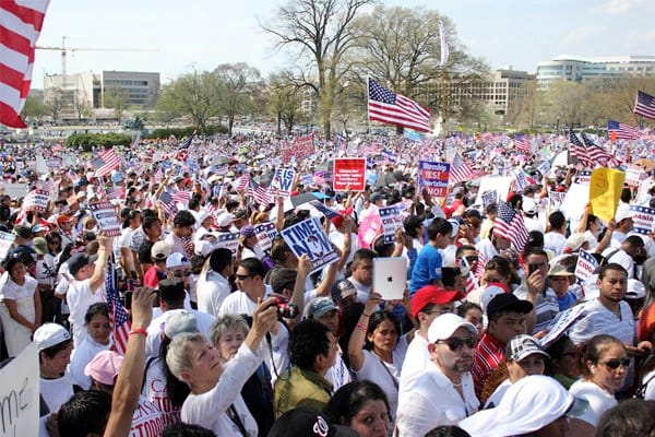 Protesters marching in support of the Arizona Dream Act // Credit: Connor Radnovich