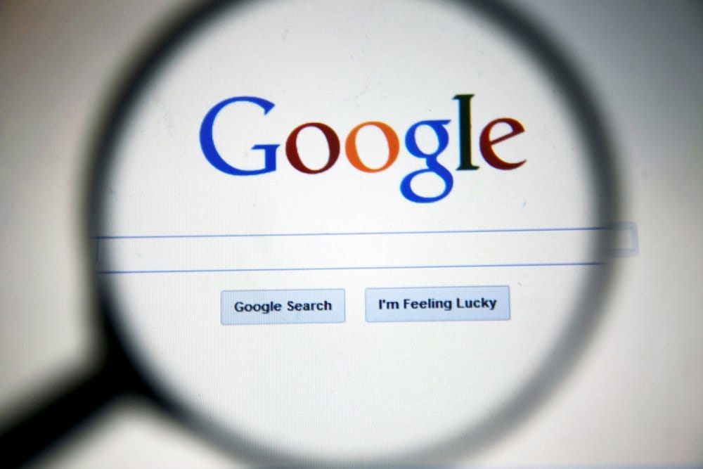 Assange Says Google, Others Are Putting Government Contracts above Consumer Protection