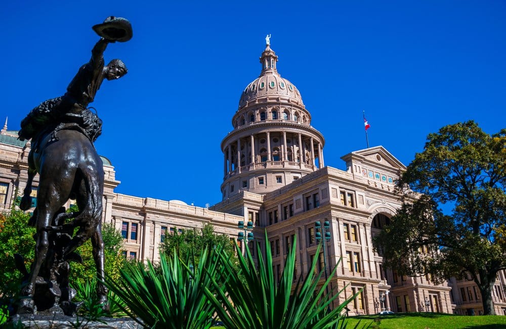 Texas Legislature Eliminates Straight-Ticket Voting