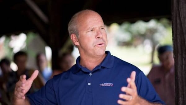 First Candidate to Enter 2020 Race is Fighting for Nonpartisan Primaries