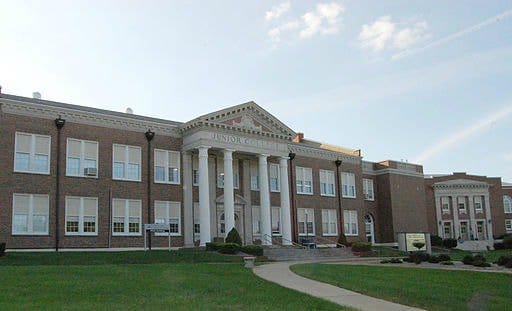 60 Percent of Community College Students Transfer, Attain Bachelor Degrees